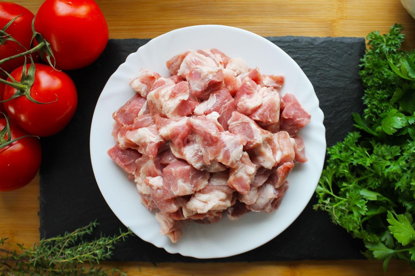 Шаг 2 приготовления Квашеная капуста с мясом тушеная в мультиварке