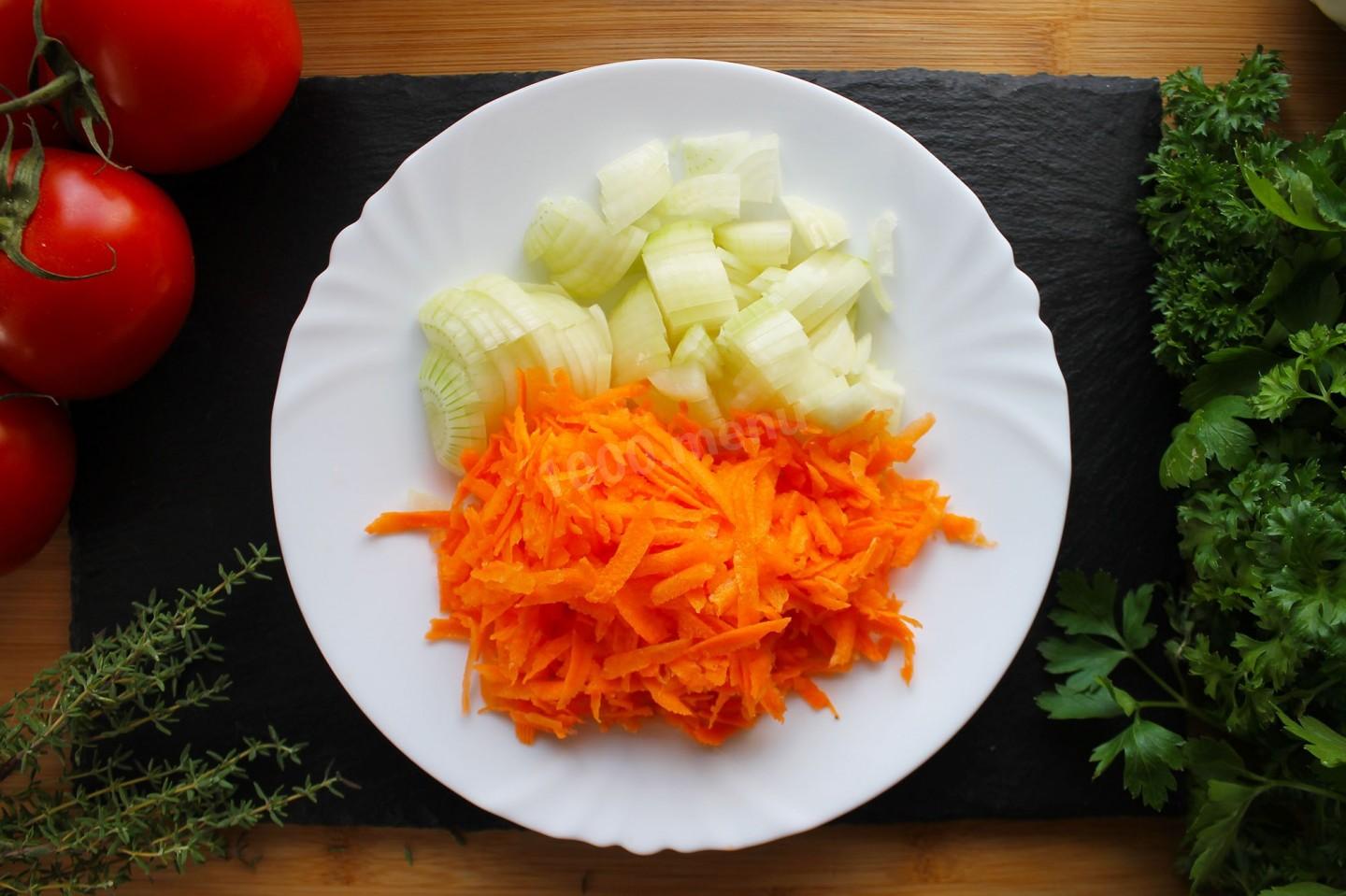Шаг 3 приготовления Квашеная капуста с мясом тушеная в мультиварке