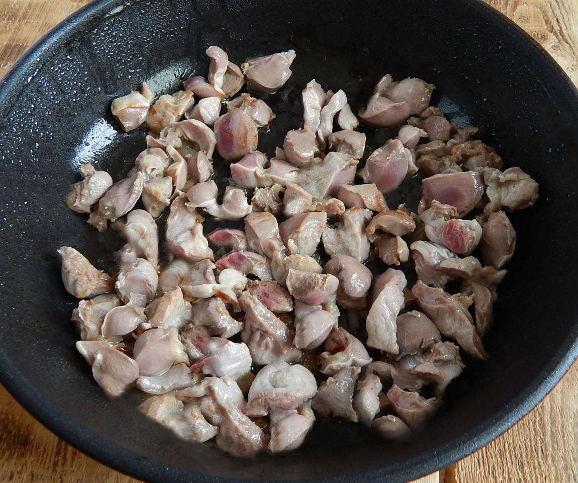Шаг 5 приготовления Потрошки куриные