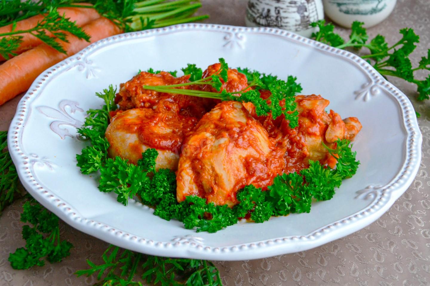 Обложка рецепта Курица тушеная с морковью
