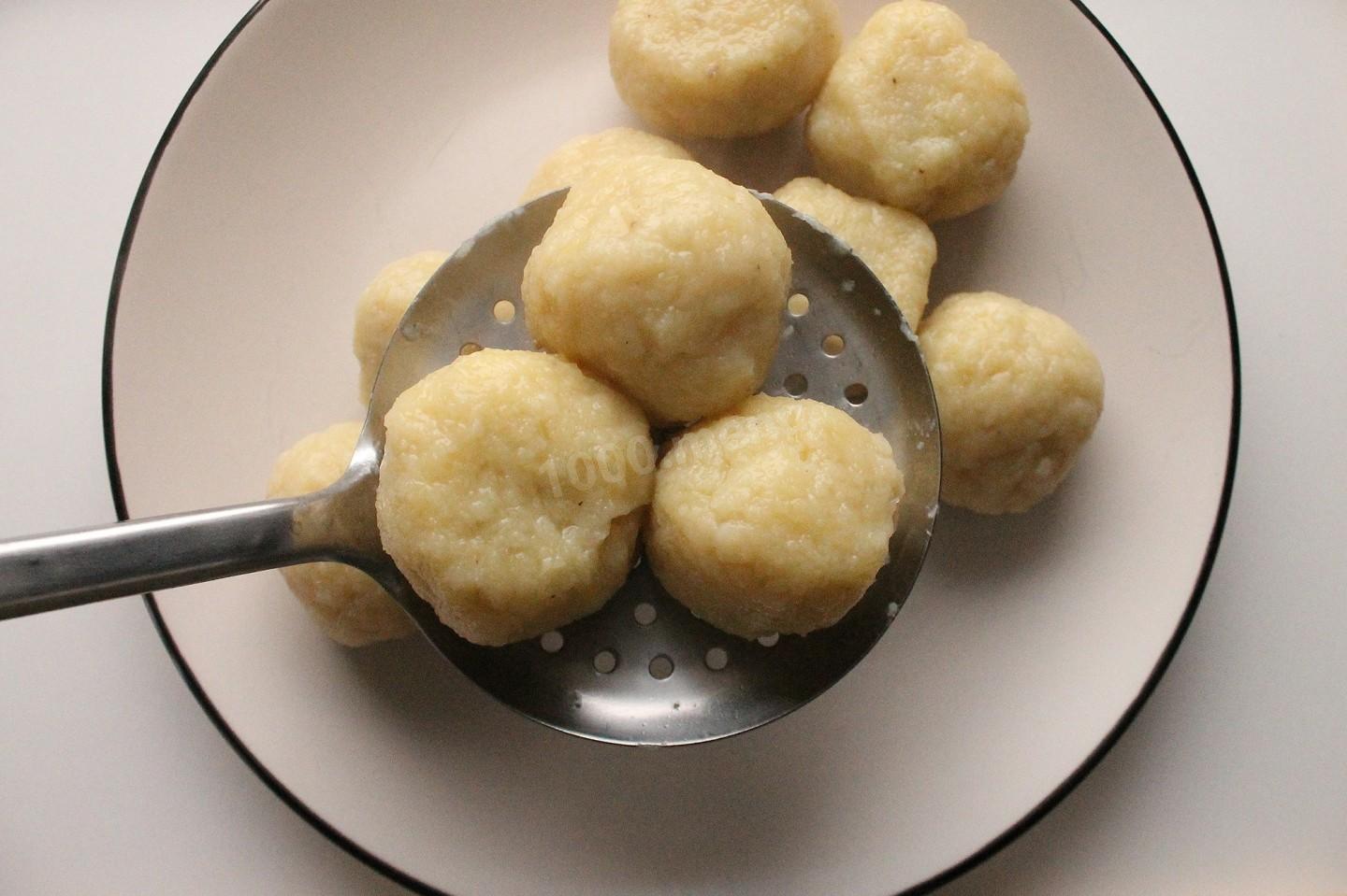 Шаг 15 приготовления Клецки картофельные с мясом