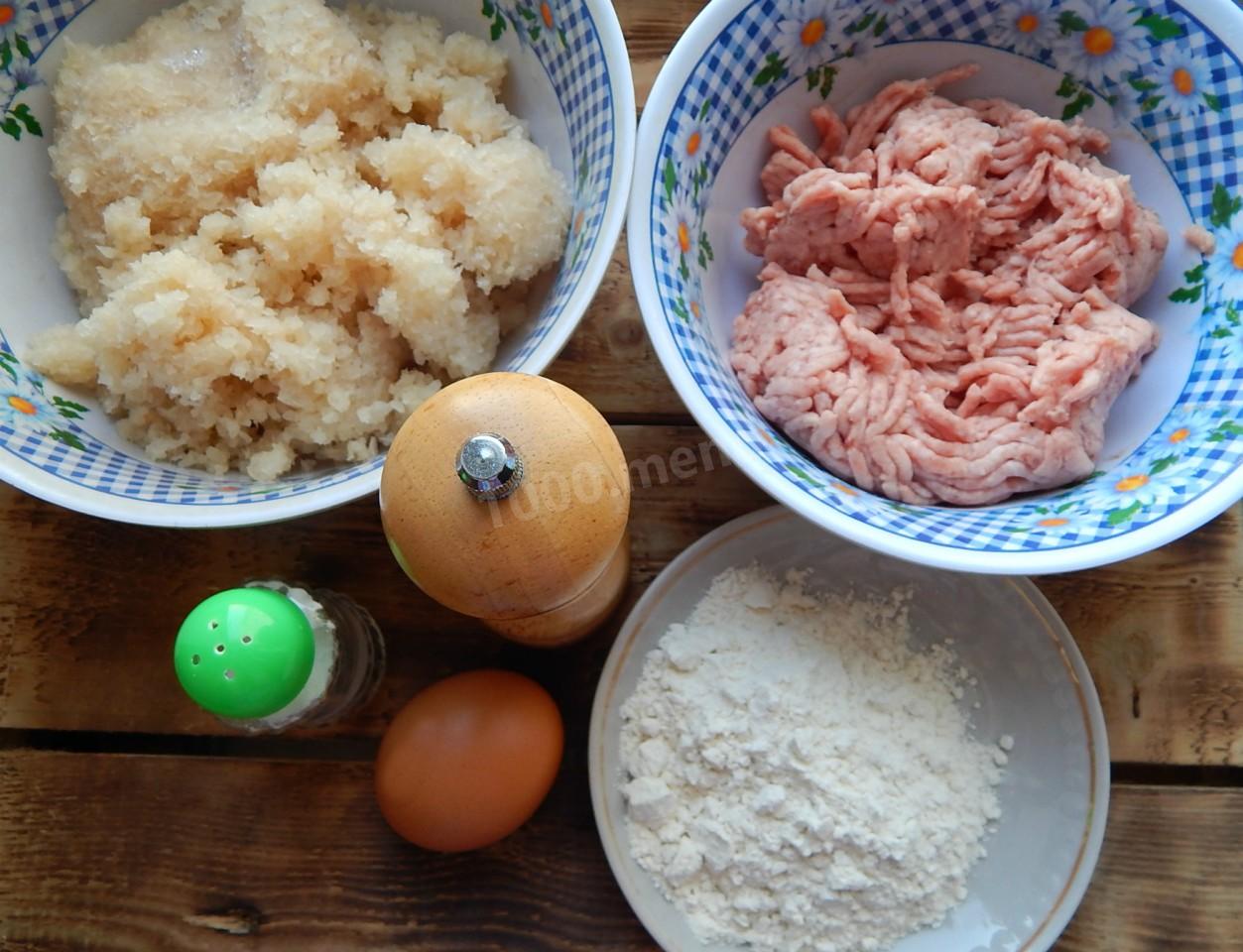 Шаг 1 приготовления Куриные котлеты с капустой