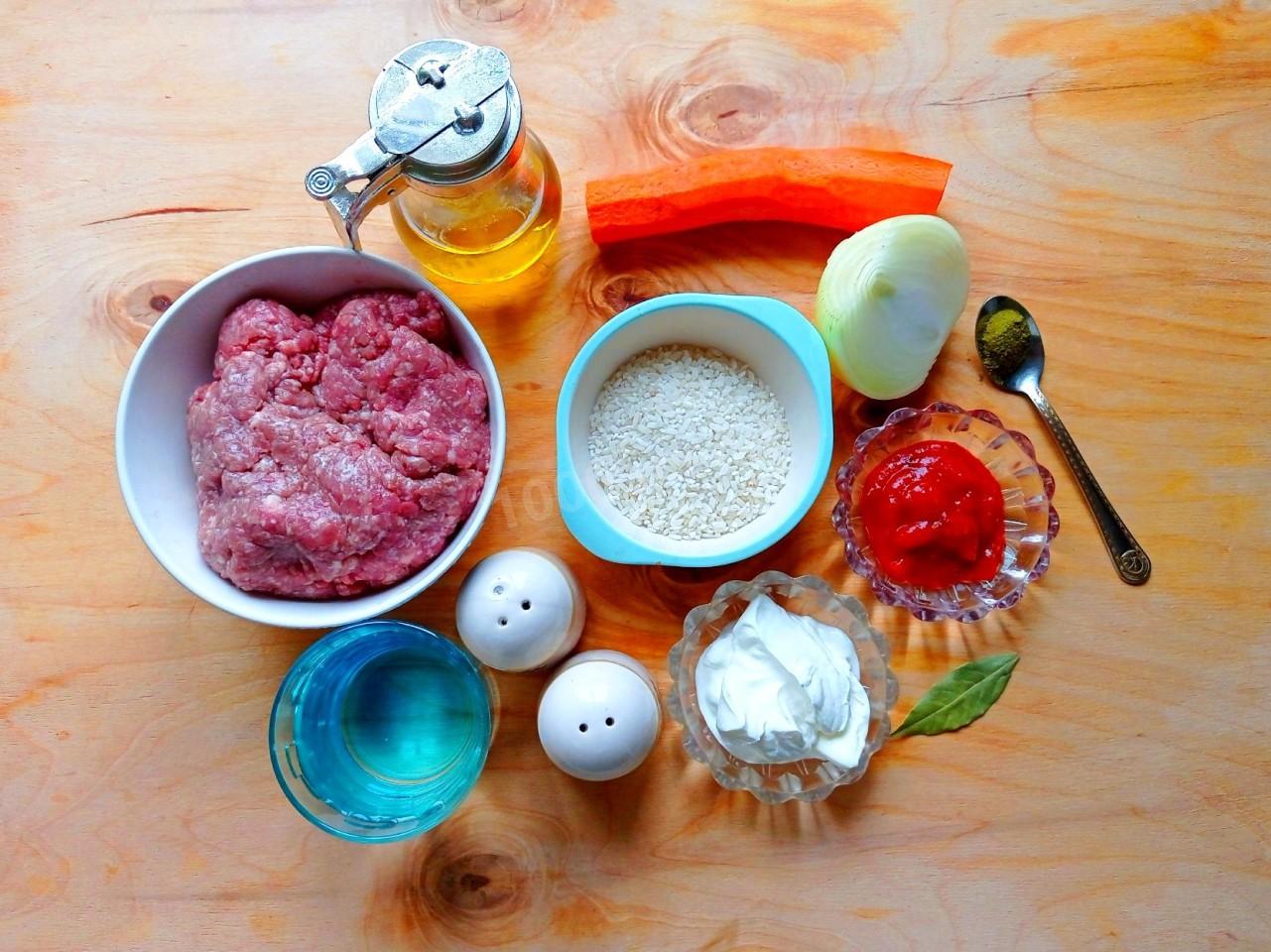 Шаг 1 приготовления Ленивые голубцы без капусты с рисом на сковороде