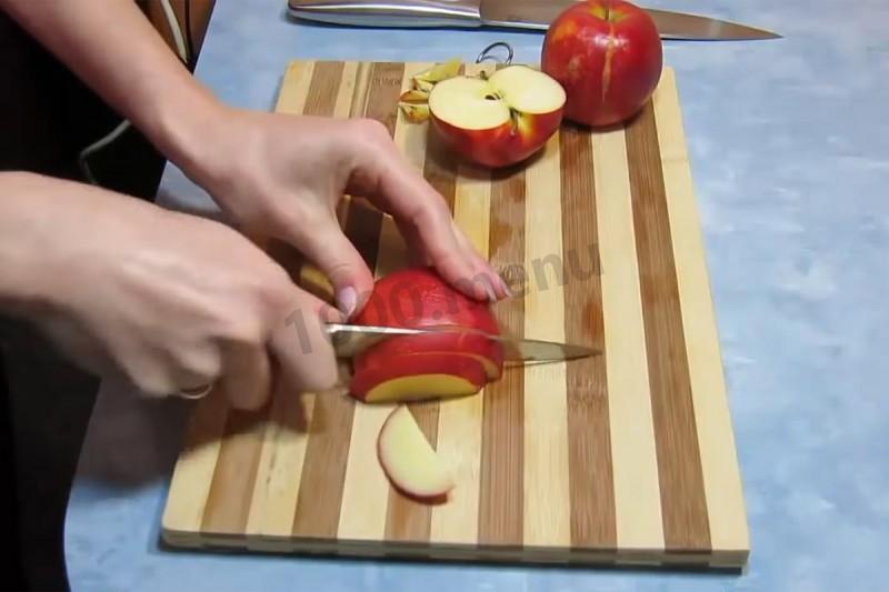 Шаг 4 приготовления Куриные окорочка тушеные