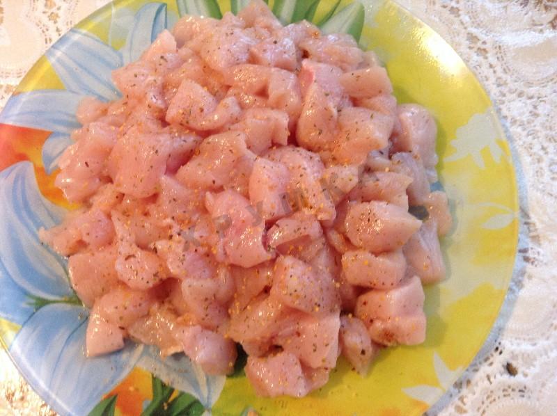 Шаг 3 приготовления Заварная куриная грудка в молоке