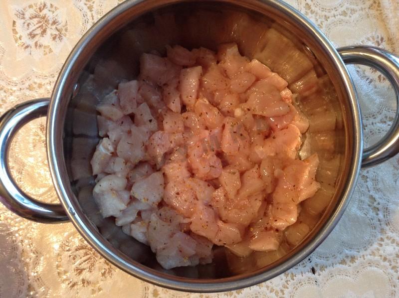 Шаг 4 приготовления Заварная куриная грудка в молоке