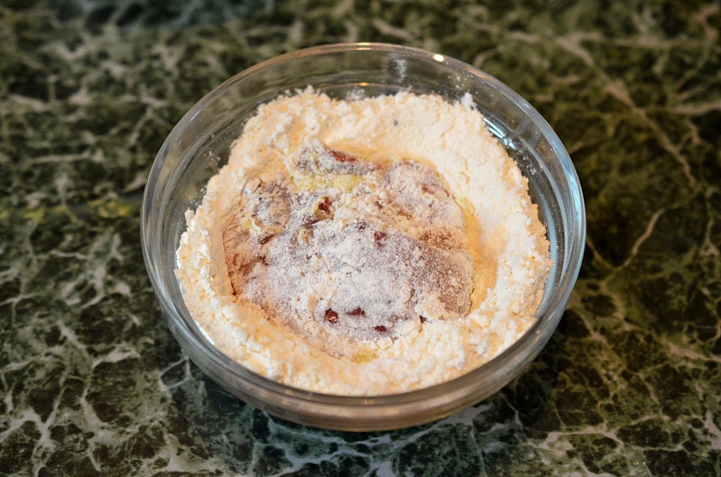 Шаг 6 приготовления Куриная печень в кляре жареная