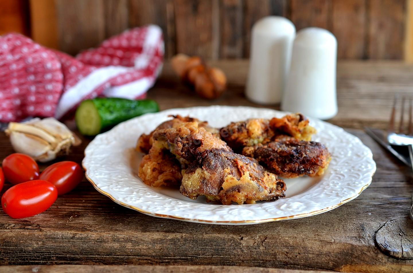 Шаг 8 приготовления Куриная печень в кляре жареная