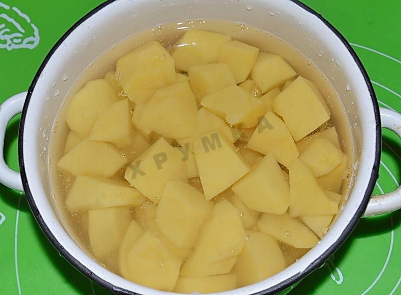 Шаг 2 приготовления Картофельные зразы с сыром в духовке