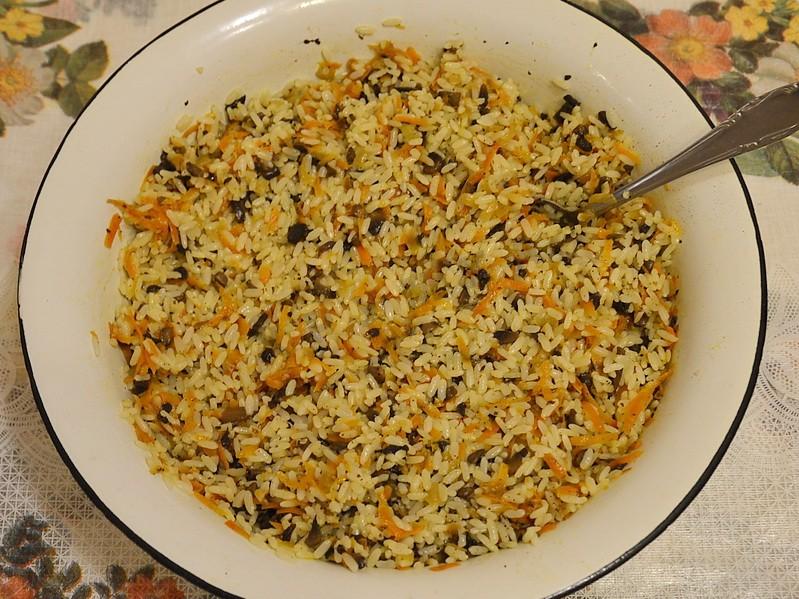 Шаг 10 приготовления Голубцы с грибами и рисом