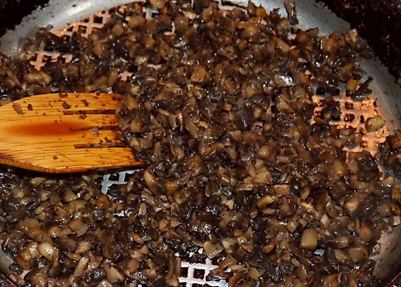 Шаг 7 приготовления Голубцы с грибами и рисом