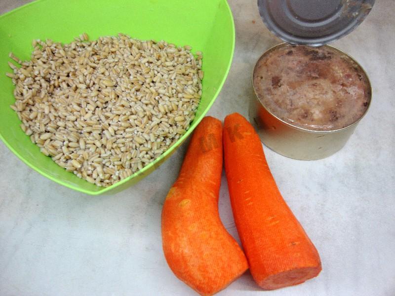 Шаг 1 приготовления Перловая каша с тушенкой в мультиварке