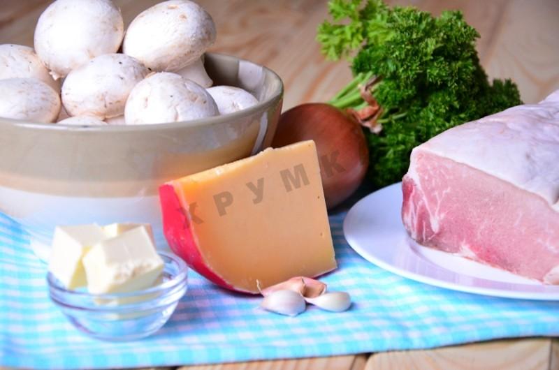 Шаг 1 приготовления Крученики из свинины с грибами