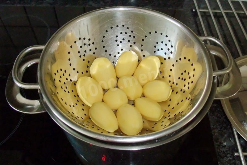 Шаг 3 приготовления Картофель на пару
