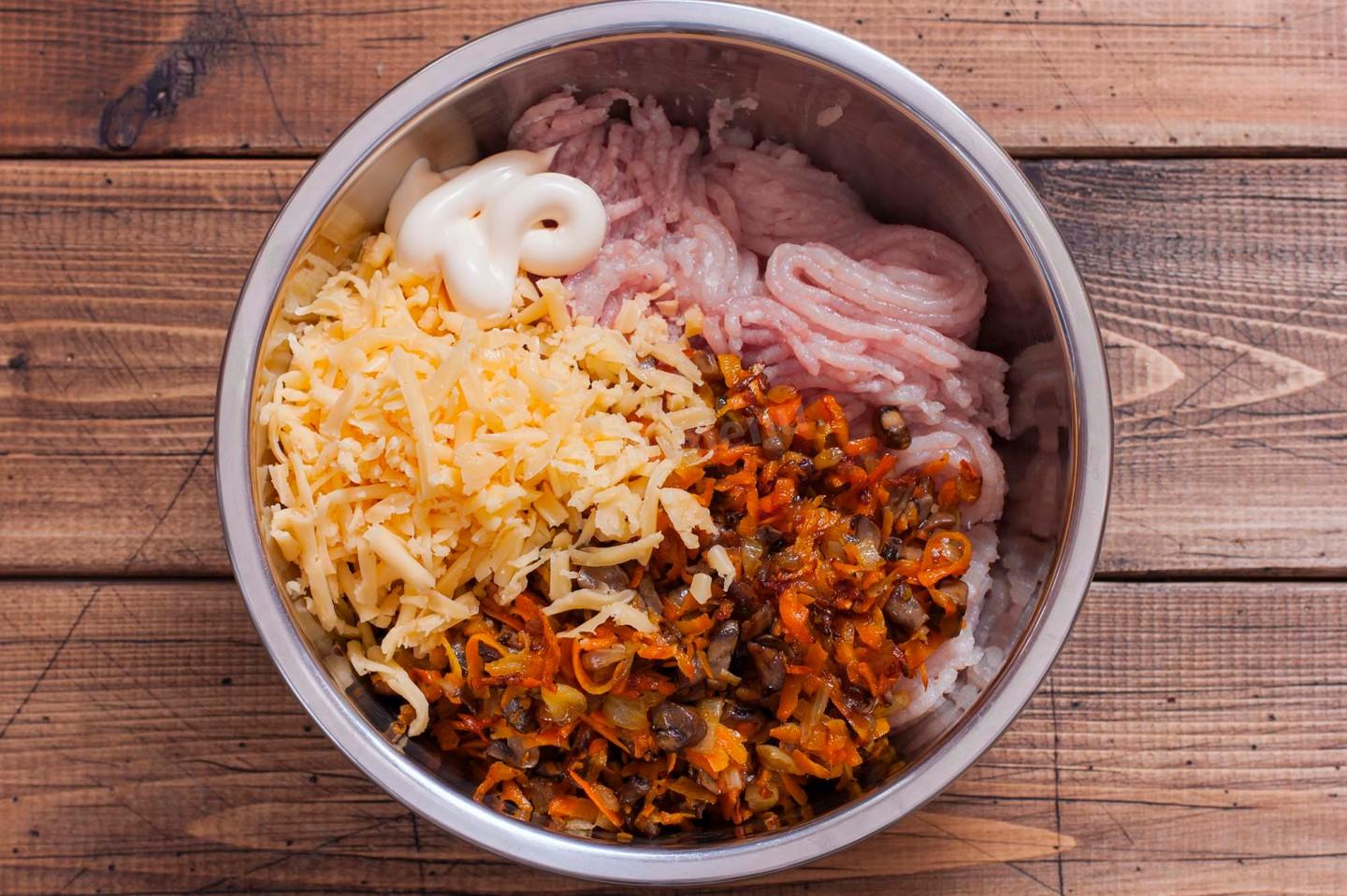 Шаг 9 приготовления Курица фаршированная блинами