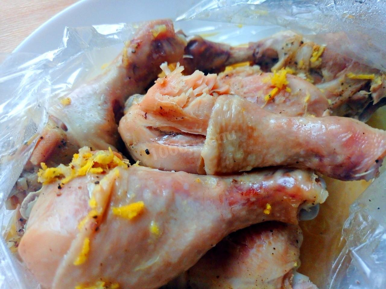 Шаг 8 приготовления Курица в микроволновке в пакете