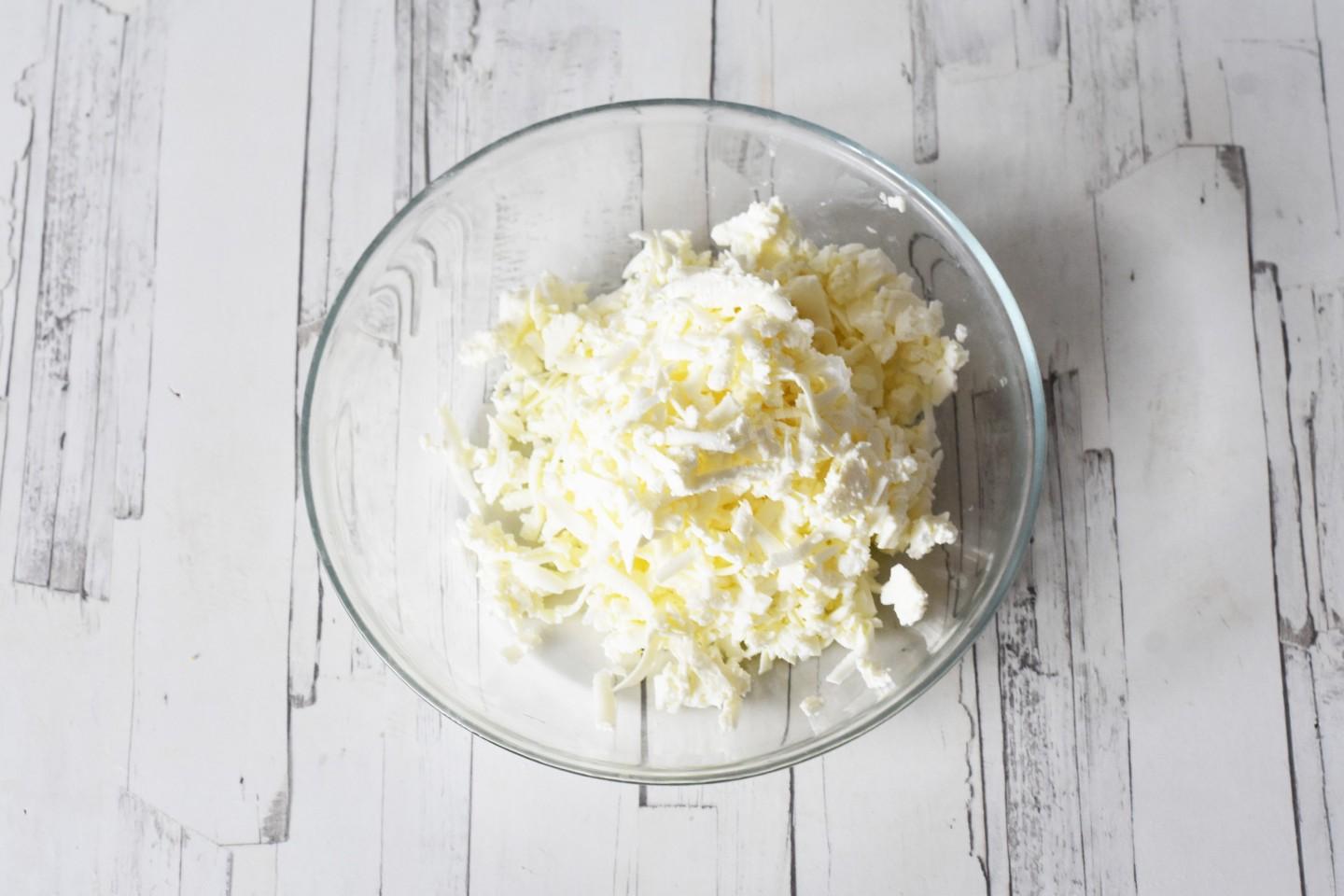Шаг 3 приготовления Кальмары с сыром фаршированные в духовке