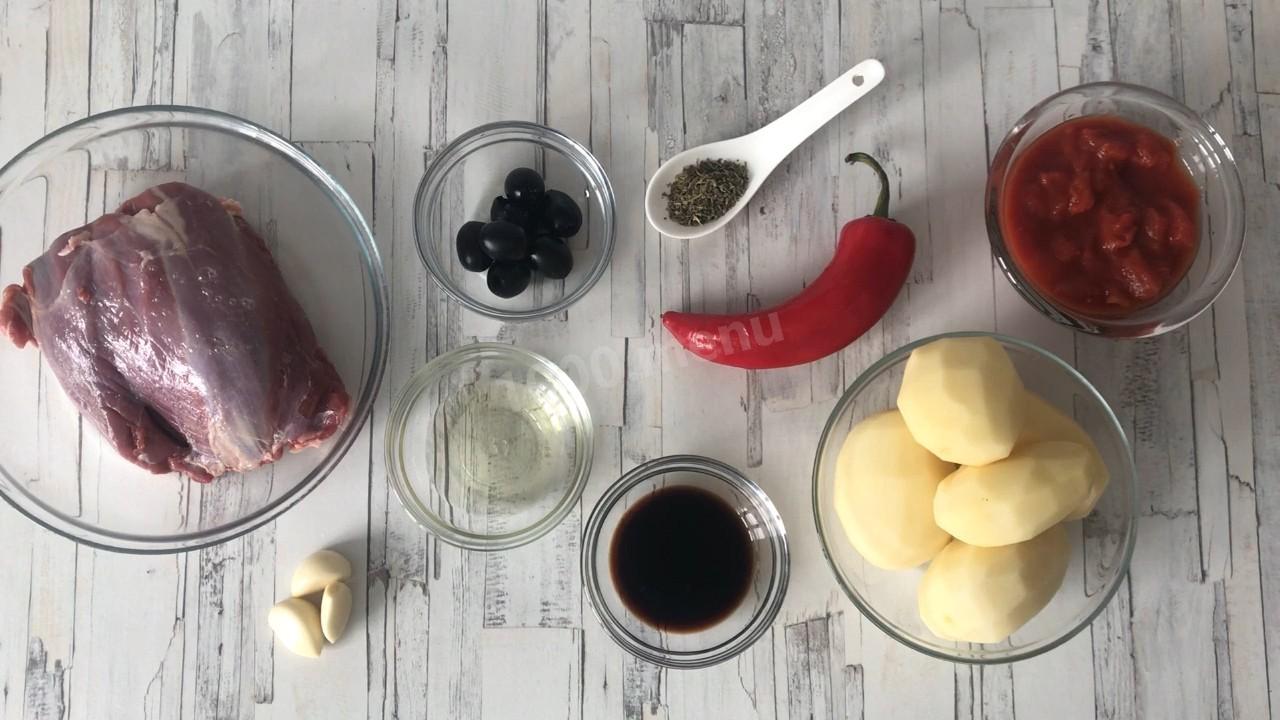 Шаг 1 приготовления Баранина с картошкой тушеная