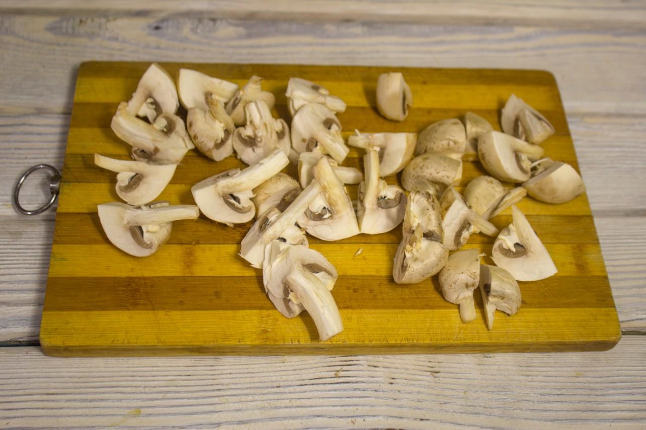 Шаг 3 приготовления Мясо с грибами в мультиварке