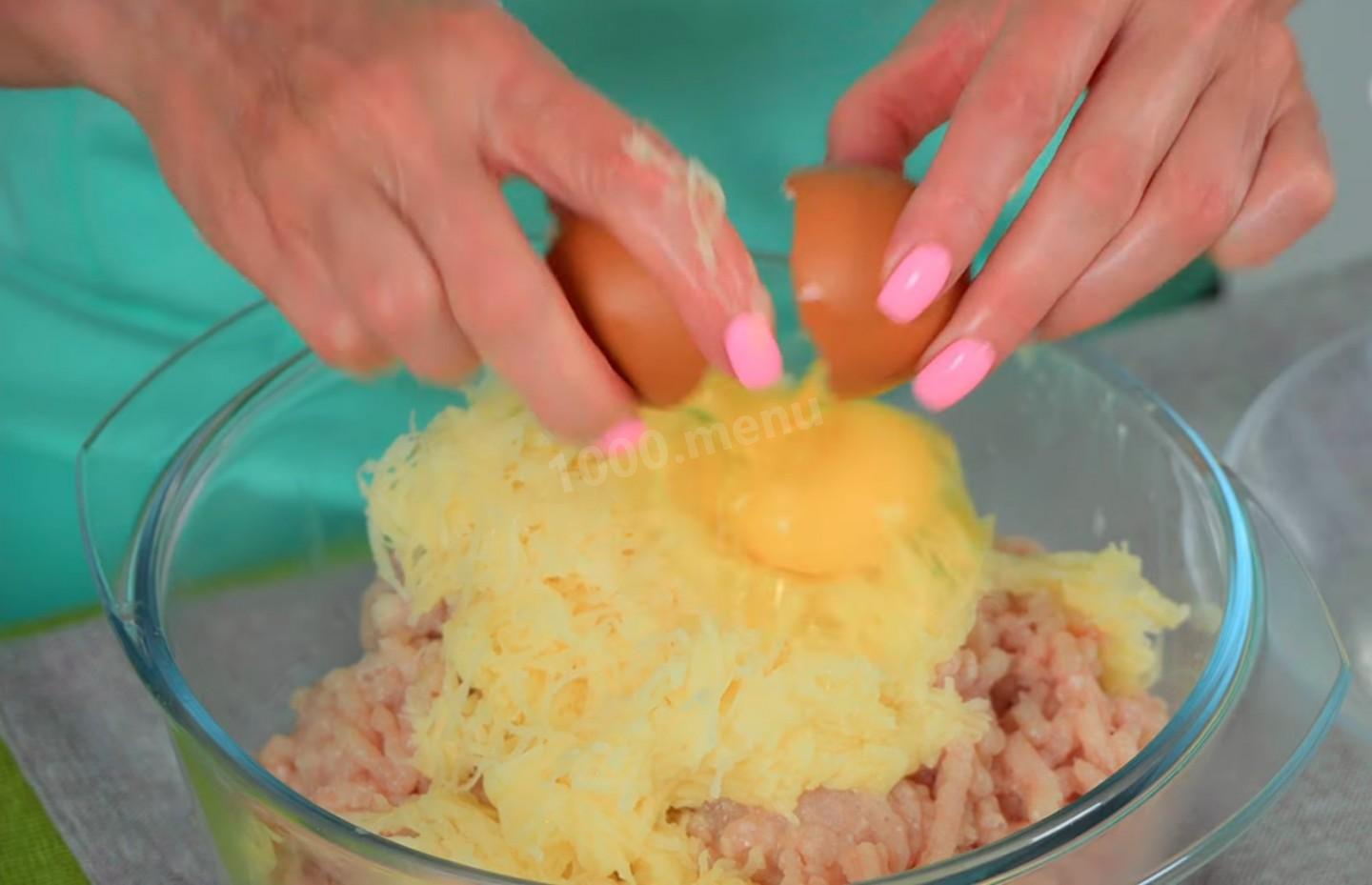 Шаг 5 приготовления Куриные котлеты с картошкой