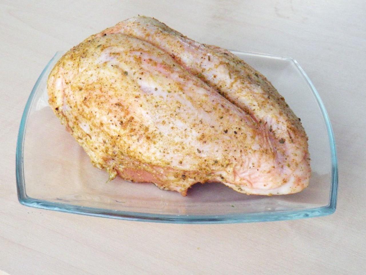 Шаг 2 приготовления Куриные грудки на пару в мультиварке