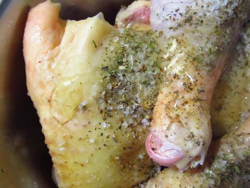 Шаг 4 приготовления Маринованная курица в кефире в духовке