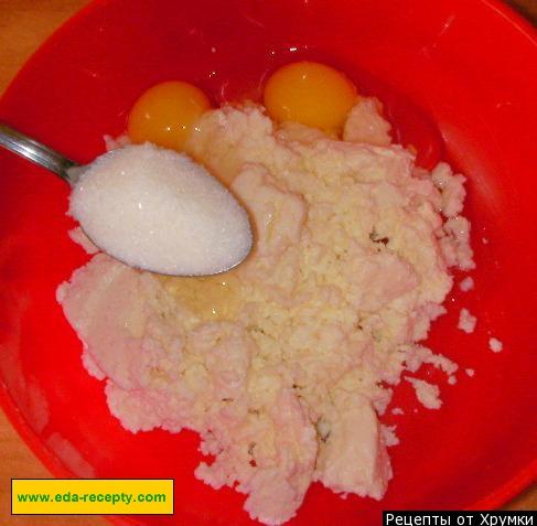 Шаг 4 приготовления Лапшевник с творогом и изюмом