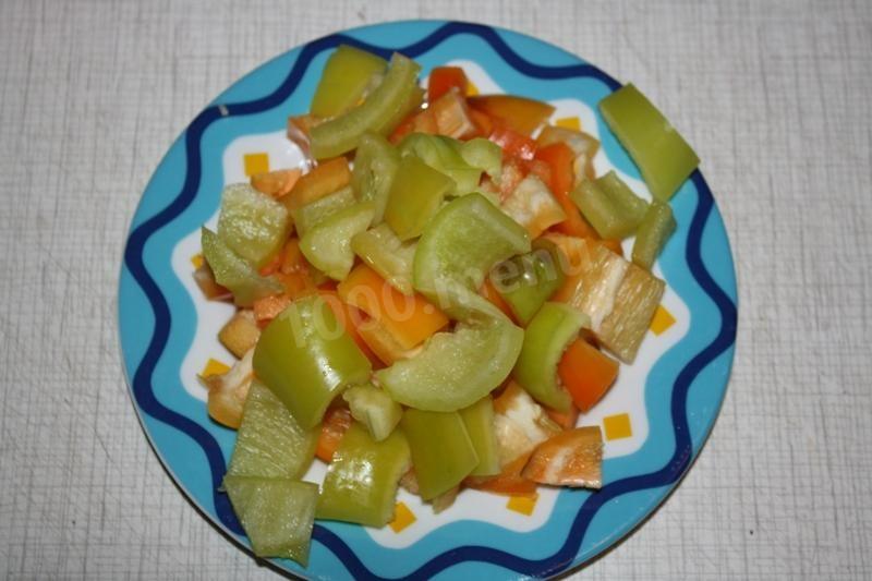 Шаг 4 приготовления Курица с болгарским перцем