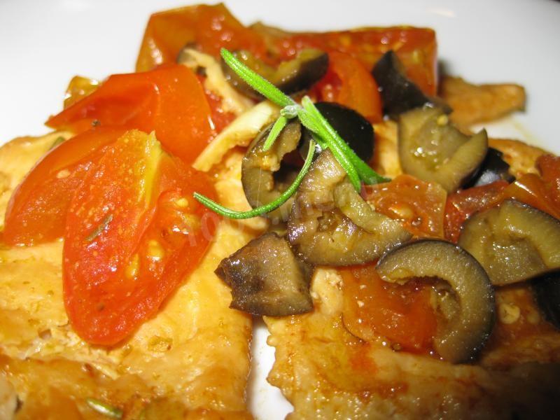 Шаг 12 приготовления Курица с помидорами и маслинами тушеная в белом вине