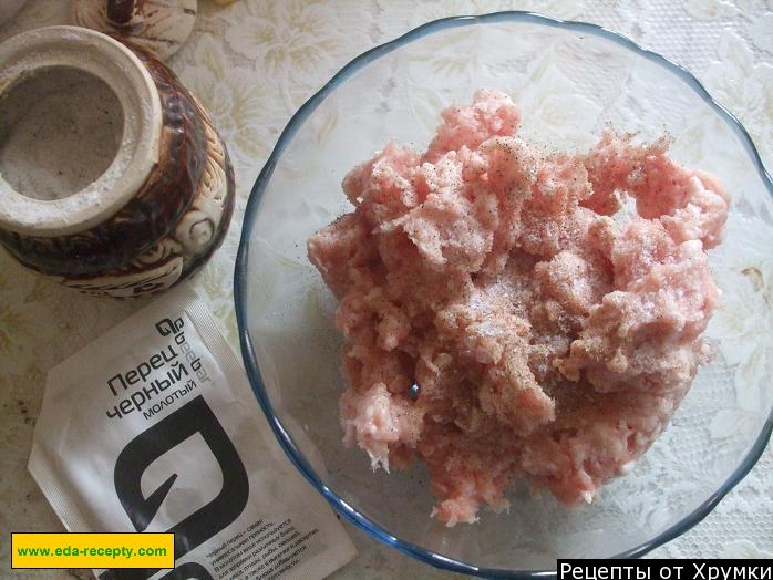 Шаг 5 приготовления Мясные зразы с омлетом и фаршем
