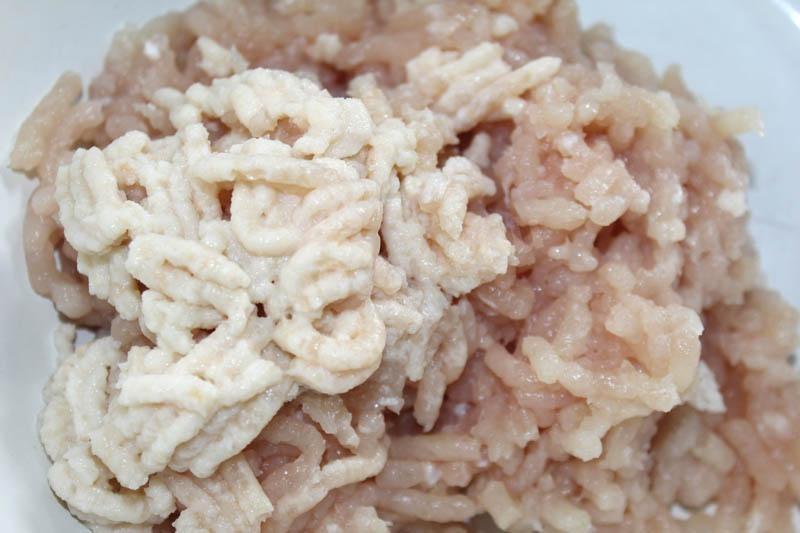 Шаг 2 приготовления Куриные фрикадельки