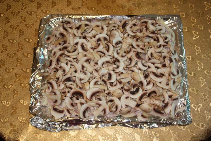 Шаг 13 приготовления Мясо по-французски с ананасами и картошкой в духовке