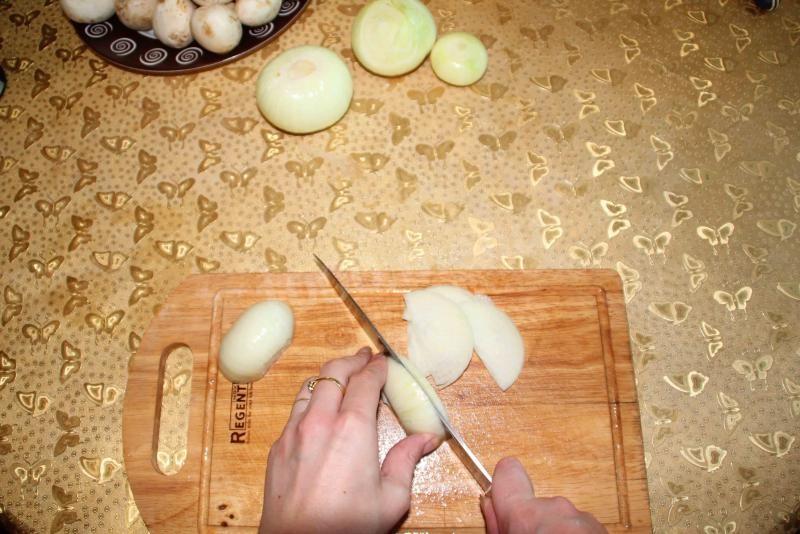 Шаг 6 приготовления Мясо по-французски с ананасами и картошкой в духовке