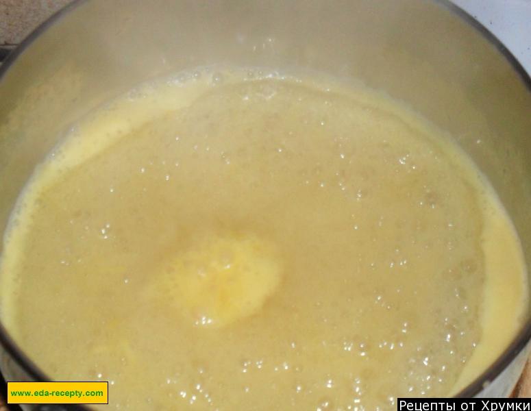 Шаг 2 приготовления Манная каша на молоке с яблоками