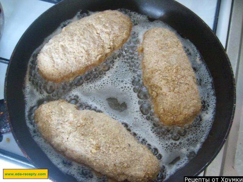 Шаг 6 приготовления Куриные котлеты по-киевски с лимонной цедрой