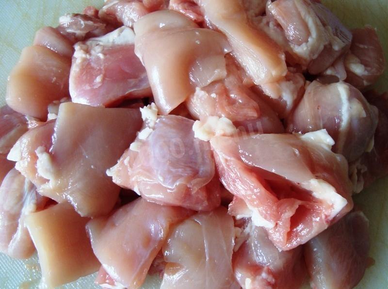 Шаг 2 приготовления Пёркёлт из курицы