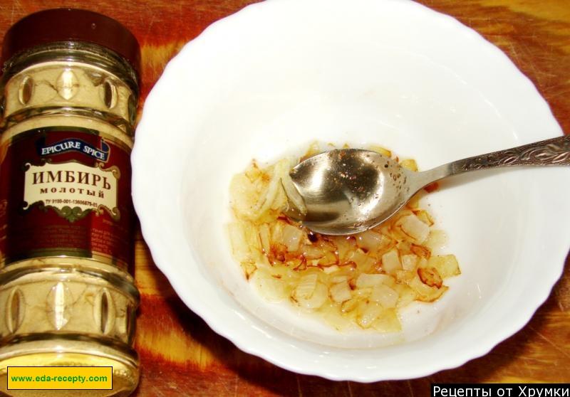 Шаг 2 приготовления Каша кукурузная с луком на молоке