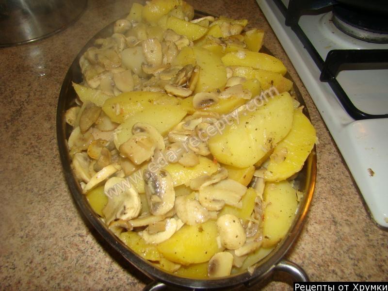 Шаг 8 приготовления Запеченная картошка с курицей в духовке