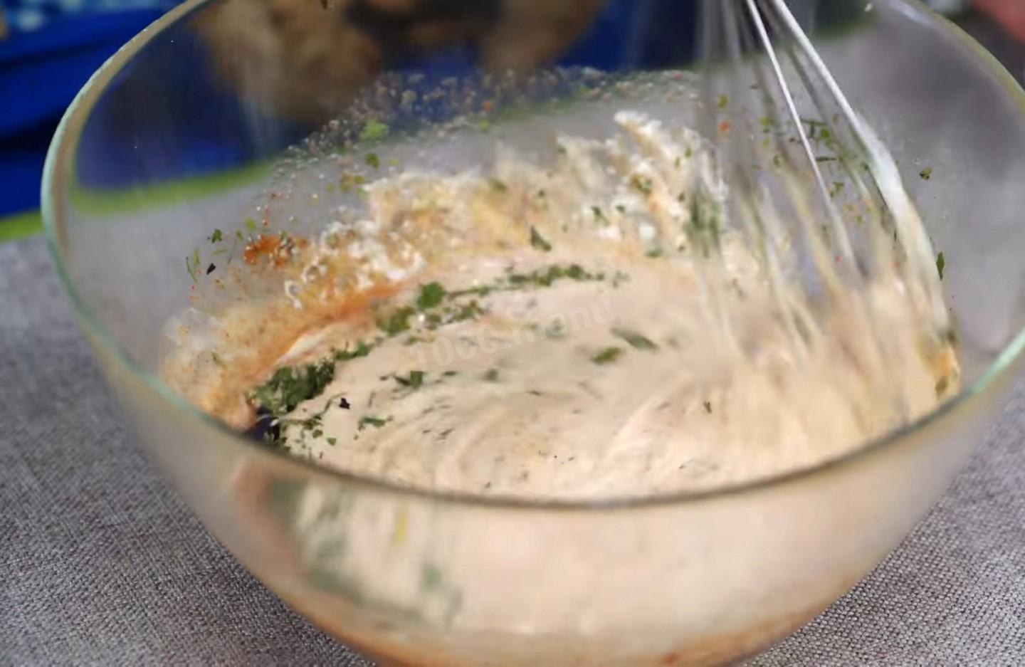 Шаг 6 приготовления Куриное филе запеченное с замороженными овощами и сыром