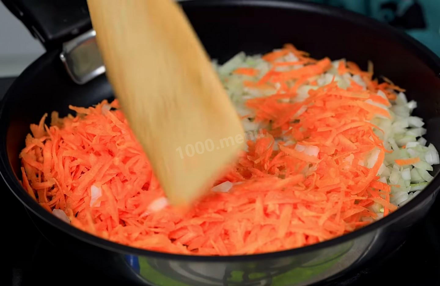Шаг 4 приготовления Фрикадельки из мясного фарша с рисом в томатном соусе