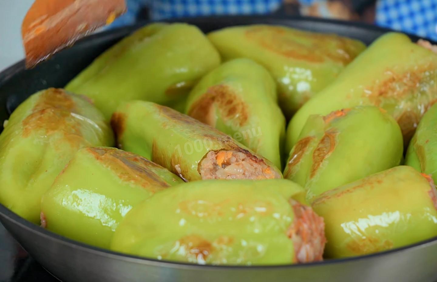 Шаг 11 приготовления Фаршированный мясным фаршем и рисом болгарский перец