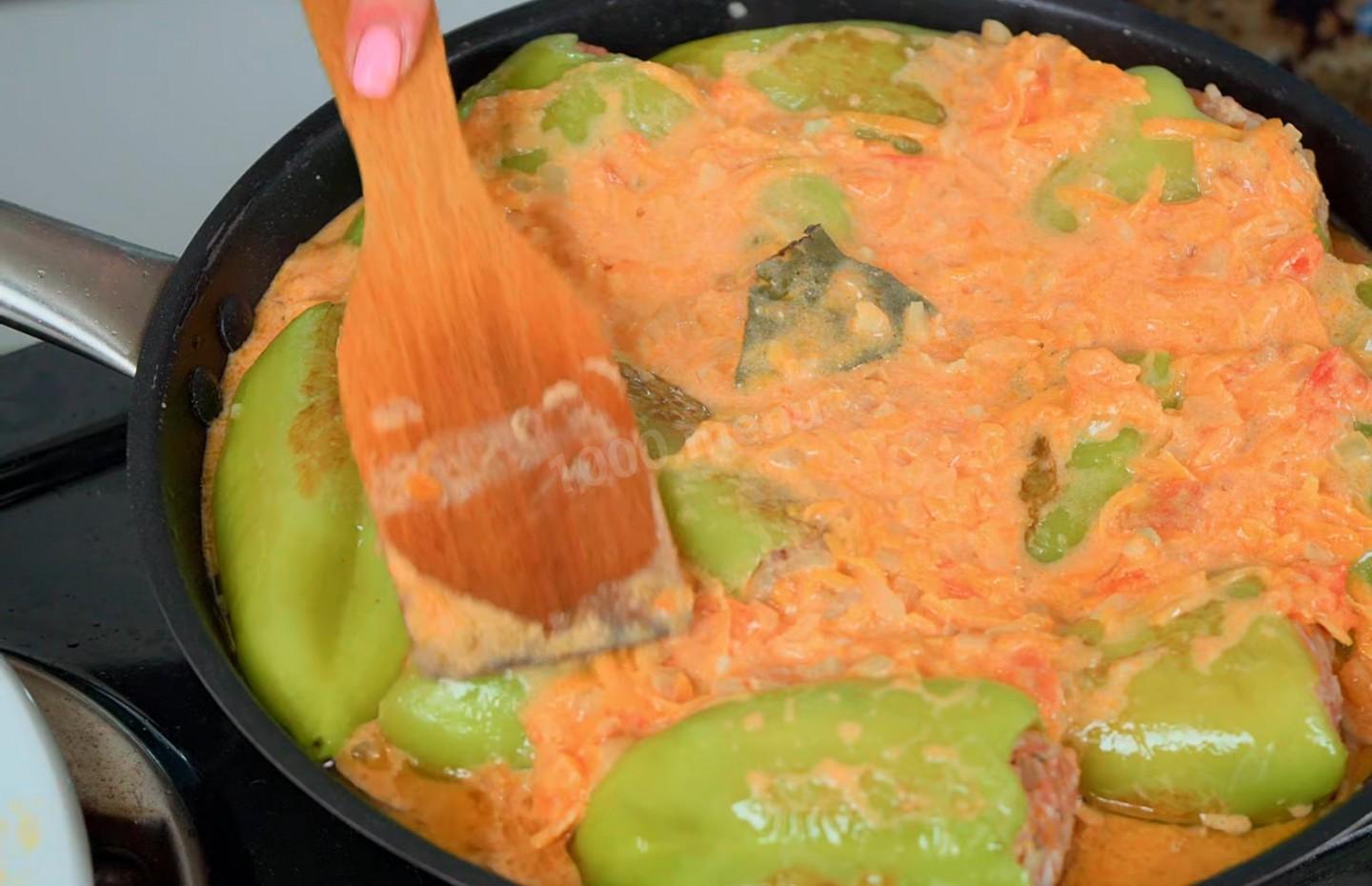 Шаг 12 приготовления Фаршированный мясным фаршем и рисом болгарский перец