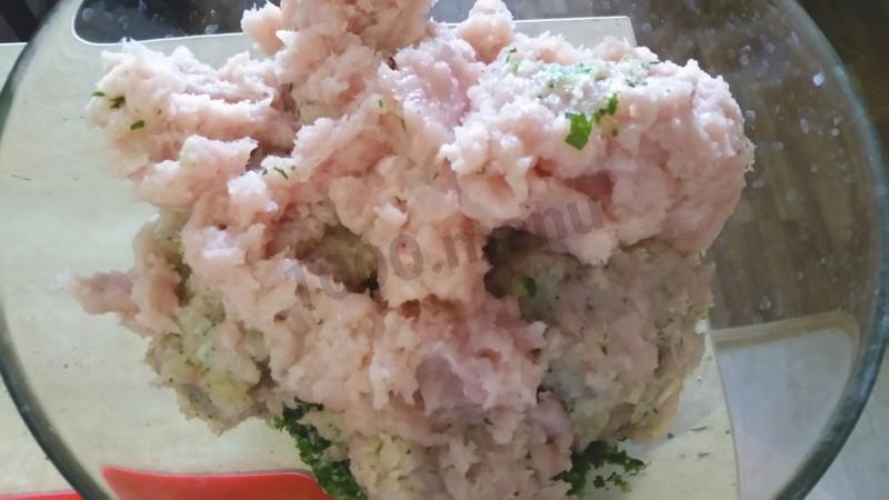 Шаг 6 приготовления Диетические рубленые котлеты из куриной грудки