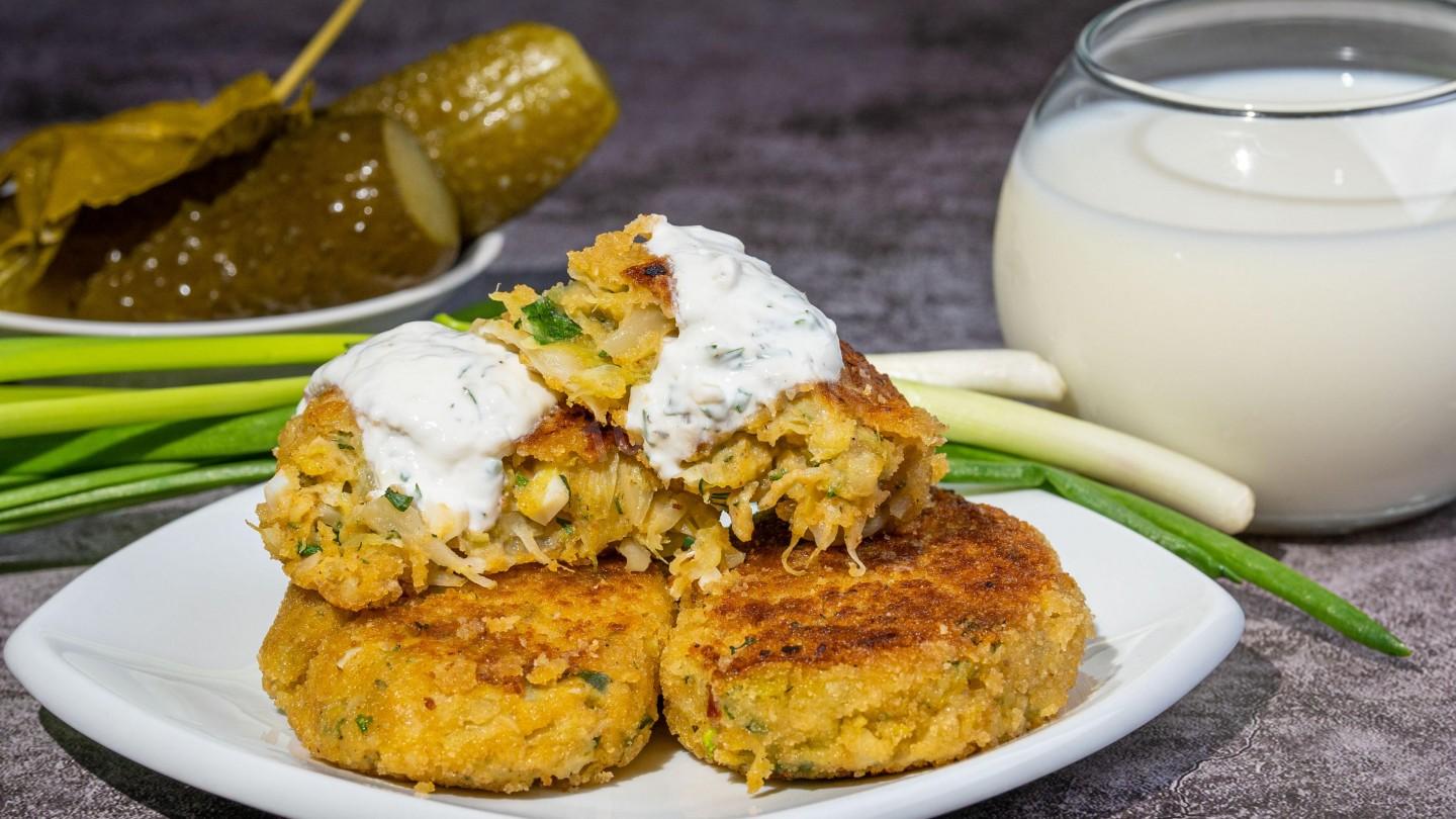 Шаг 19 приготовления Пикантные котлеты из капусты с манной крупой