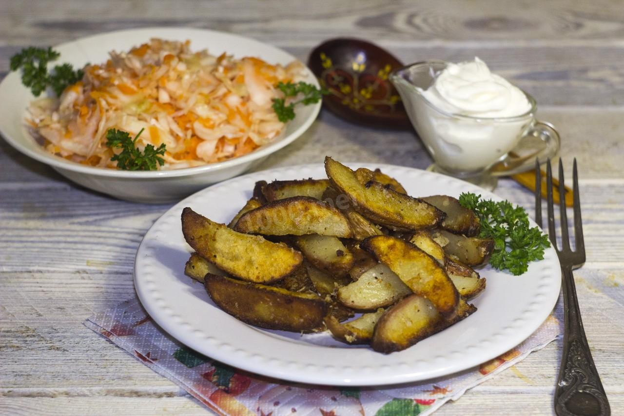 Обложка рецепта Картошка на сале с чесноком и мукой