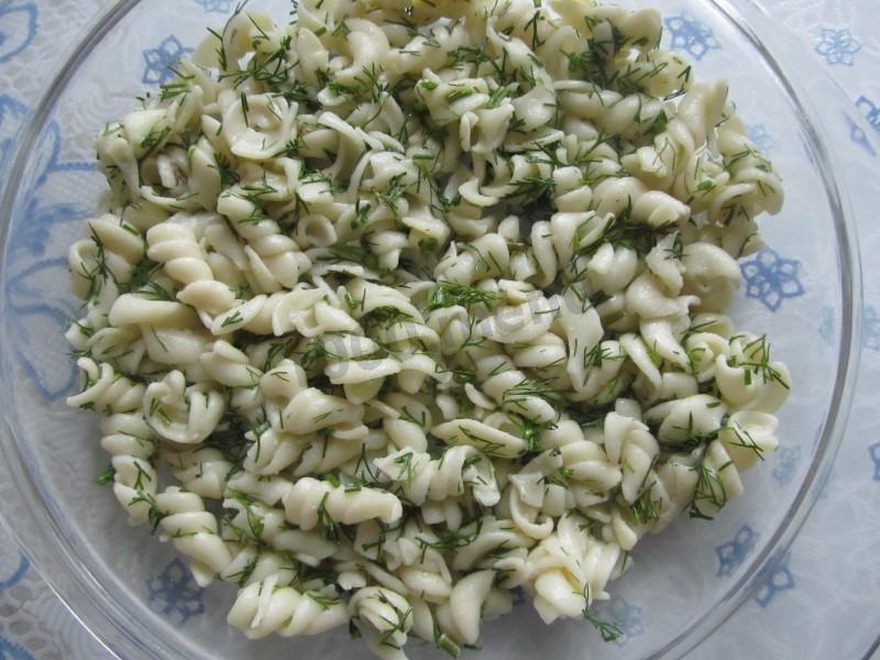 Шаг 5 приготовления Лапшевник с мясом и сыром