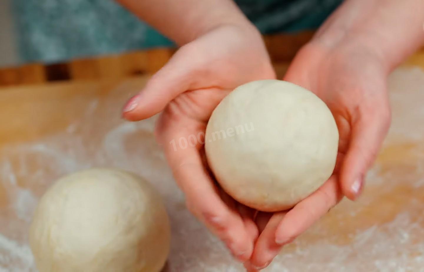 Шаг 15 приготовления Пицца с говяжьим фаршем, сыром и томатами