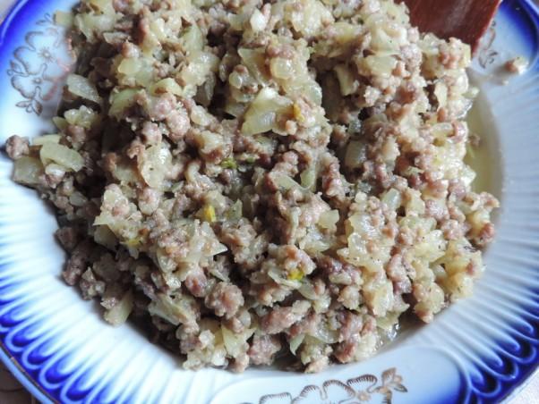 Шаг 2 приготовления Манные зразы