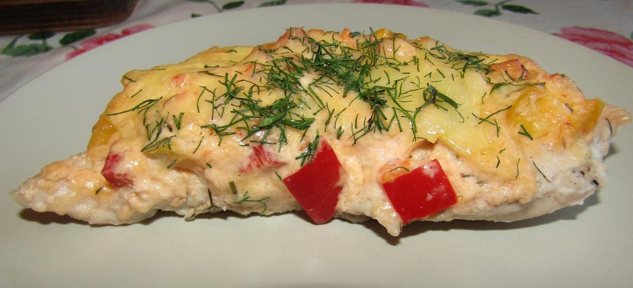 Обложка рецепта Куриное филе с перцем и зеленью в духовке