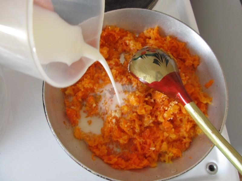 Шаг 3 приготовления Морковно-яблочные котлетки